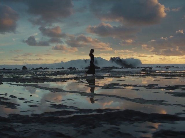 Video Reference: Cloud, Water, Sky, Dusk, Coastal and oceanic landforms, Sunset, Lake, Afterglow, Landscape, Horizon
