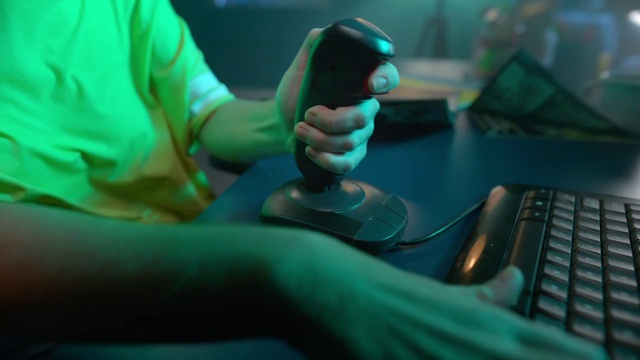 Video Reference: Hand, Safety glove, Medical glove, Finger, Health care, Wrist, Gadget, Nail, Thumb, Service