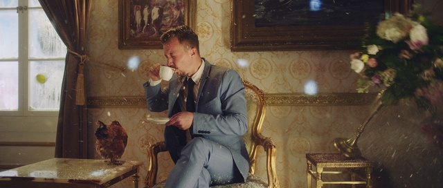 Video Reference: Picture frame, Furniture, Human, Musician, Chair, Event, Sitting, Fun, Conversation, Formal wear