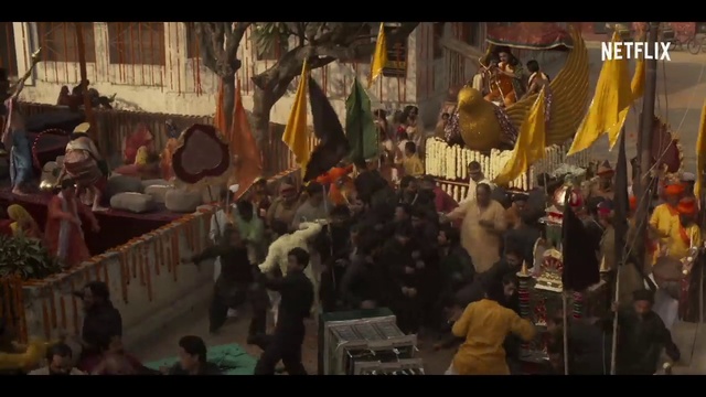 Video Reference: Event, Art, Crowd, Flag, City, Visual arts, Night, Darkness, Fun, Tradition