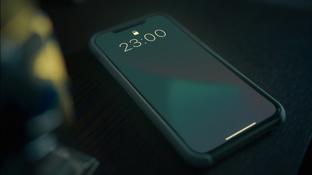 Video Reference: Mobile phone, Telephony, Communication Device, Portable communications device, Mobile device, Gadget, Telephone, Font, Bumper, Electric blue
