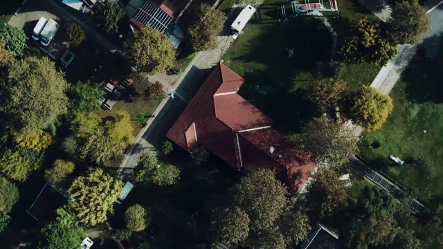 Video Reference: Property, Plant, Building, Tree, Land lot, Urban design, Vegetation, House, Neighbourhood, Residential area