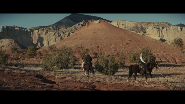 Video Reference: Sky, Plant, Ecoregion, Mountain, Working animal, Landscape, Natural landscape, Plain, Tints and shades, Pack animal