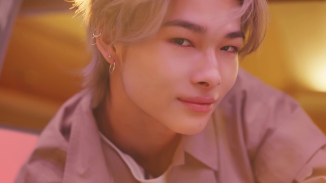 Video Reference: Forehead, Nose, Cheek, Skin, Lip, Chin, Eyebrow, Eye, Smile, Eyelash