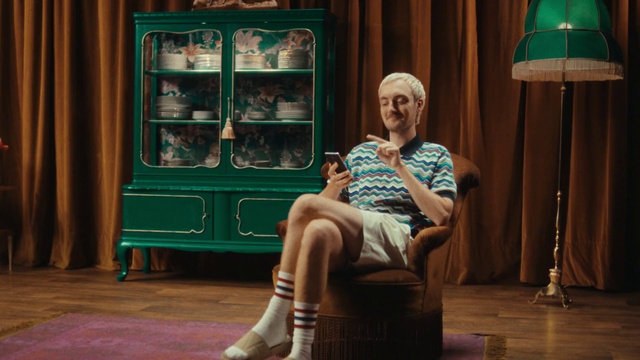 Video Reference: Shoe, Green, Leg, Standing, Mammal, Wood, Curtain, Leisure, Fun, Lamp