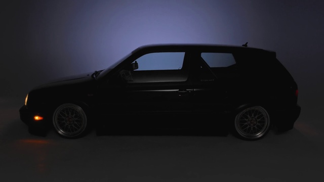 Video Reference: Wheel, Tire, Car, Vehicle, Land vehicle, Automotive tire, Automotive lighting, Hood, Window, Automotive side marker light