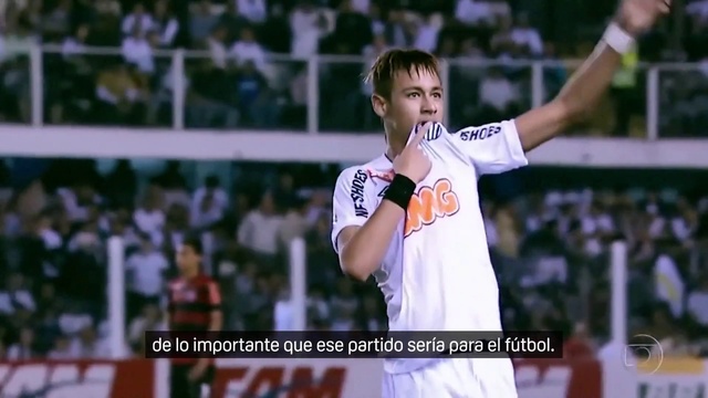 Video Reference: Sports uniform, Flash photography, Gesture, Player, Jersey, Fan, Microphone, Competition event, T-shirt, Leisure