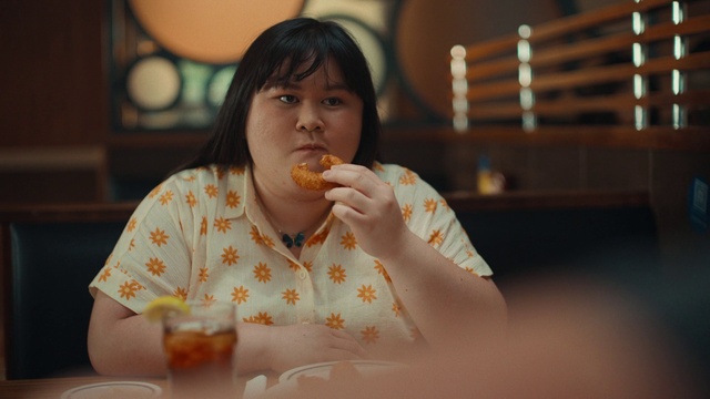 Video Reference: Face, Food, Tableware, Orange, Dress, Food craving, Cuisine, Fast food, Beauty, Happy