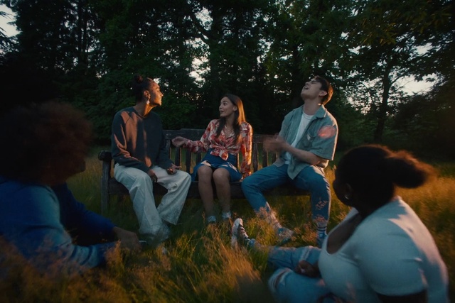 Video Reference: Plant, Natural environment, Tree, People in nature, Shorts, Sunlight, Grass, Happy, Leisure, Natural landscape