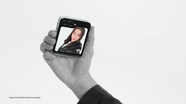 Video Reference: Face, Head, Hand, Mobile phone, Eye, Human body, Communication Device, Portable communications device, Telephony, Sleeve