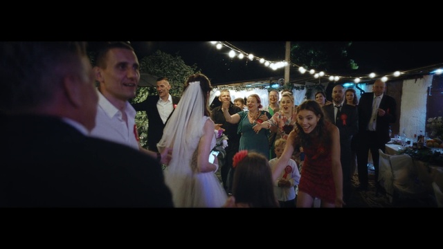 Video Reference: Wedding dress, Flash photography, Bride, Bridal veil, Smile, Gesture, Happy, Interaction, Bridal clothing, Formal wear