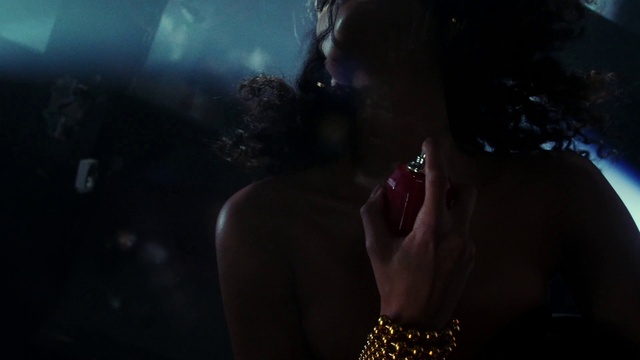 Video Reference: Lip, Flash photography, Gesture, Eyelash, Music artist, Electric blue, Darkness, Jewellery, Event, Eyewear