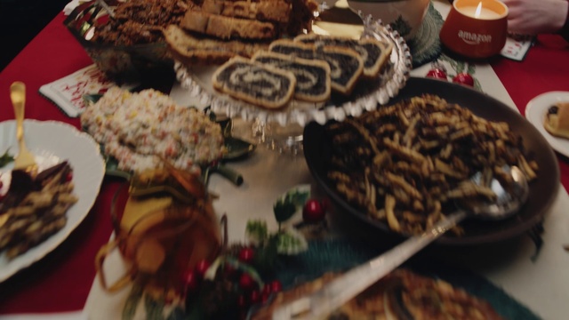 Video Reference: Food, Tableware, Ingredient, Plate, Table, Dishware, Recipe, Baked goods, Cuisine, Dish