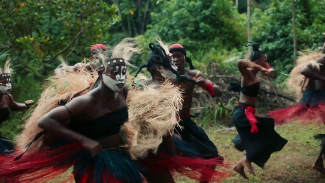 Video Reference: Plant, Shorts, Tree, Dance, Grass, Leisure, Rural area, Recreation, Entertainment, Performing arts