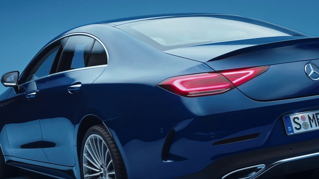 Video Reference: Tire, Wheel, Car, Vehicle, Automotive lighting, Automotive tire, Hood, Motor vehicle, Automotive design, Automotive tail & brake light