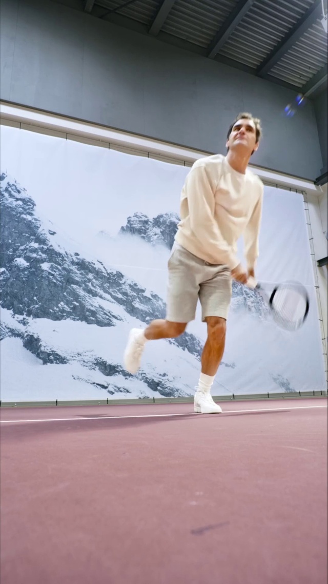 Video Reference: Sports equipment, Leg, Tennis, Shorts, Sleeve, Tennis player, Tennis Equipment, Racquet sport, Racket, Soft tennis