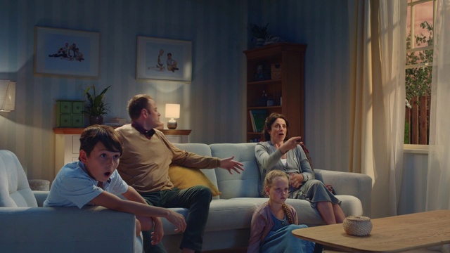 Video Reference: Comfort, Table, Interaction, Living room, Fun, Houseplant, Leisure, Shorts, Curtain, Picture frame