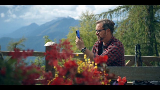 Video Reference: Glasses, Plant, Flower, Sky, Cloud, Leaf, Microphone, Happy, Mountain, Sunglasses