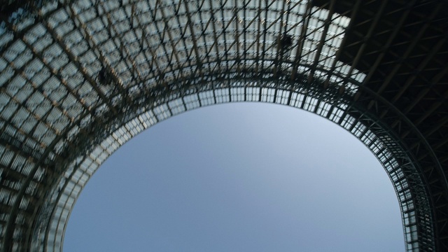 Video Reference: Sky, Tower, Circle, Symmetry, Tints and shades, Pattern, Cloud, Mesh, Metal, Plant