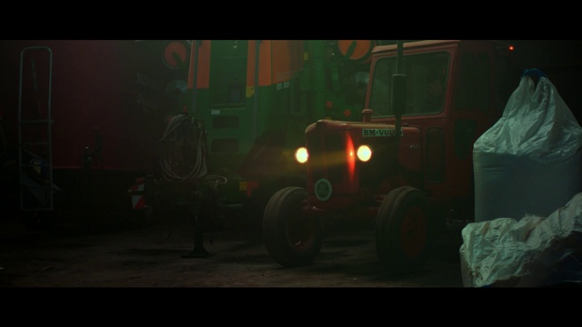 Video Reference: Tire, Wheel, Automotive lighting, Motor vehicle, Automotive tire, Vehicle, Mode of transport, Atmospheric phenomenon, Automotive design, Gas