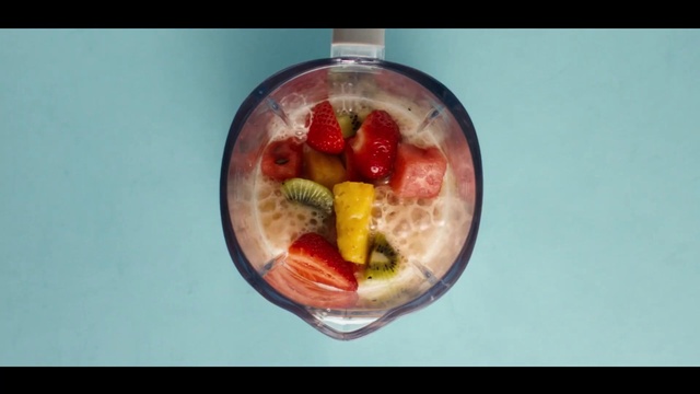 Video Reference: Food, Tableware, Fruit, Ingredient, Strawberry, Kitchen utensil, Natural foods, Recipe, Hardy kiwi, Cuisine