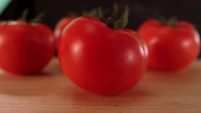 Video Reference: Food, Plum tomato, Plant, Fruit, Natural foods, Ingredient, Staple food, Wood, Tomato, Bush tomato
