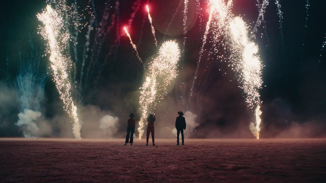 Video Reference: Fireworks, Photograph, Nature, Atmospheric phenomenon, People, Midnight, Recreation, Holiday, Entertainment, Event