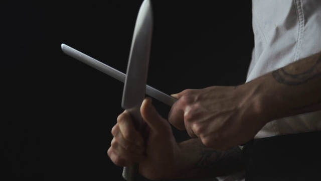 Video Reference: Musical instrument accessory, Gesture, Thumb, Formal wear, Event, Wrist, Nail, Darkness