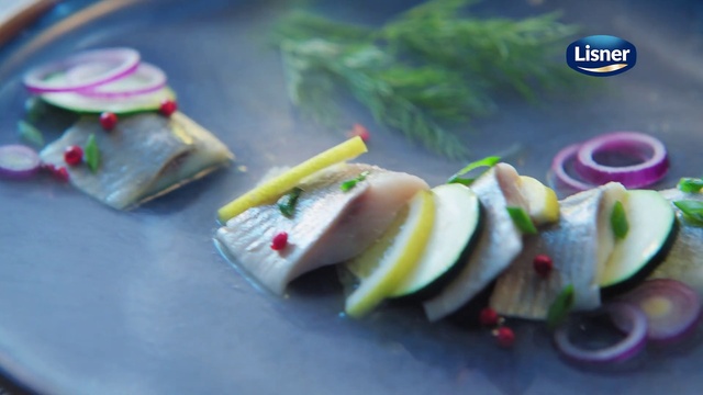 Video Reference: Food, Plant, Ingredient, Fruit, Recipe, Cuisine, Dish, Natural foods, Produce, Apple
