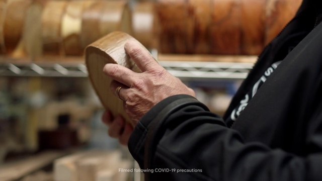 Video Reference: Wood, Gesture, Finger, Hardwood, Wood stain, Thumb, Varnish, Automotive wheel system, Recreation, Wrist