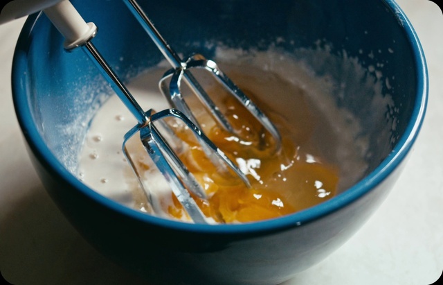 Video Reference: Whisk, Food, Liquid, Kitchen utensil, Ingredient, Recipe, Fluid, Cuisine, Batter, Dishware