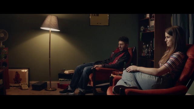 Video Reference: Comfort, Flash photography, Thigh, Event, Knee, Fashion design, Human leg, Sitting, Conversation, Fun