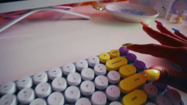 Video Reference: Light, Input device, Computer keyboard, Peripheral, Office equipment, Material property, Font, Nail, Office supplies, Thumb