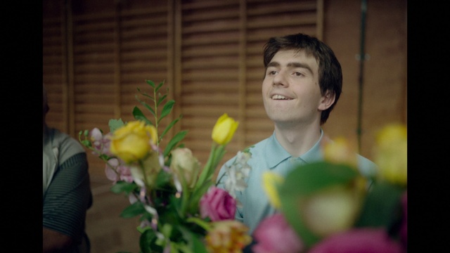 Video Reference: Flower, Plant, Smile, Flash photography, Gesture, Petal, Happy, Flower Arranging, Event, Fun