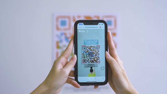 Video Reference: Mobile phone, Telephony, Mobile device, Portable communications device, Communication Device, Gesture, Gadget, Smartphone, Font, Thumb