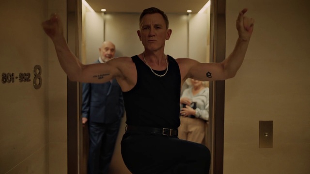 Video Reference: Joint, Arm, Shoulder, Active tank, Muscle, Undershirt, yoga pant, Active pants, Neck, Waist