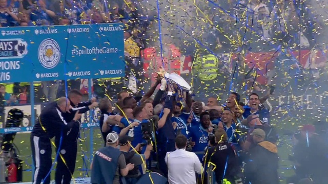 Video Reference: Product, World, Gesture, Fan, Player, Crowd, Competition event, Sports, Championship, Team sport