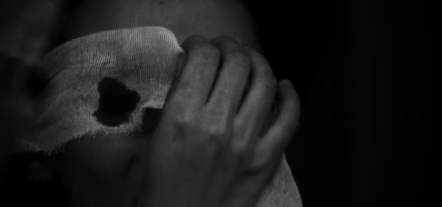 Video Reference: Gesture, Grey, Finger, Thumb, Nail, Wrist, Tints and shades, Monochrome photography, Darkness, Monochrome