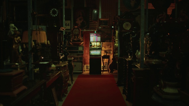 Video Reference: Symmetry, City, Darkness, Video game software, Action-adventure game, Midnight, Building, Games, Wood, Pc game