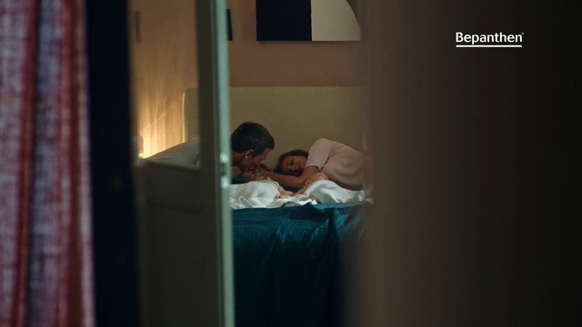 Video Reference: Comfort, Flash photography, Bed, Event, Font, Linens, Darkness, Bed frame, Bedding, Room