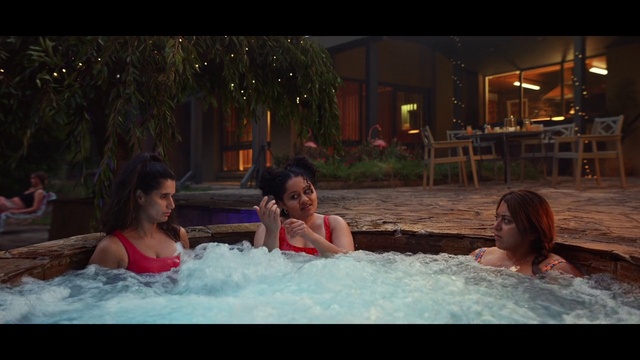 Video Reference: Water, Swimming pool, Plant, Flash photography, Smile, Happy, Leisure, Bathing, Recreation, Fun