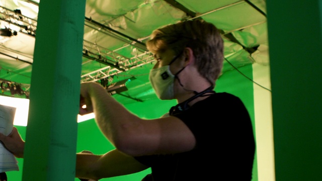 Video Reference: Fun, Leisure, T-shirt, Recreation, Grass, Shooting, Elbow, Precision sports, Room, Arrow