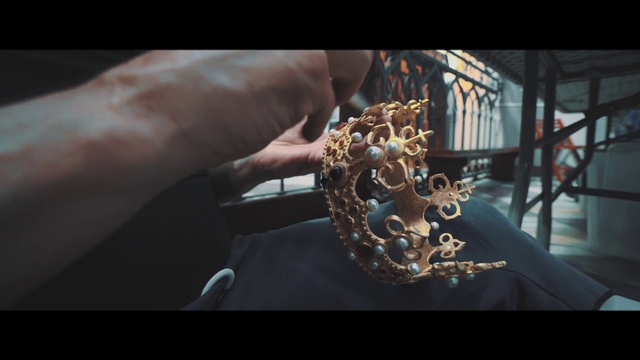 Video Reference: Gesture, Finger, Jewellery, Musical instrument, Event, Metal, Wind instrument, Fashion accessory, Nail, Automotive lighting