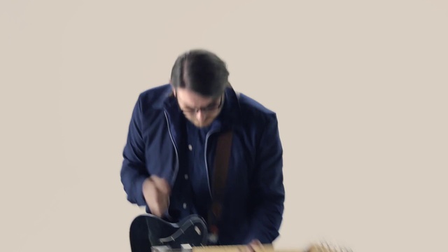 Video Reference: Dress shirt, Sleeve, Collar, Musical instrument, Musician, Blazer, Audio equipment, Elbow, White-collar worker, Formal wear