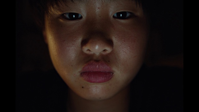 Video Reference: Nose, Cheek, Skin, Lip, Eyebrow, Eyelash, Mouth, Ear, Flash photography, Jaw