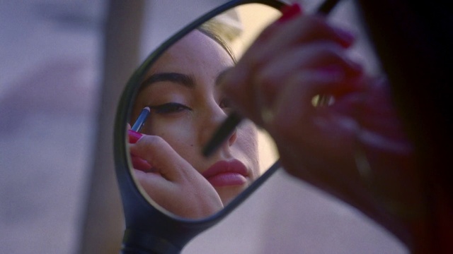 Video Reference: Nose, Head, Lip, Vision care, Eyebrow, Smile, Eyelash, Jaw, Purple, Gesture