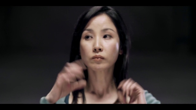 Video Reference: Nose, Cheek, Eyelash, Flash photography, Gesture, Black hair, Event, Happy, Thumb, Darkness