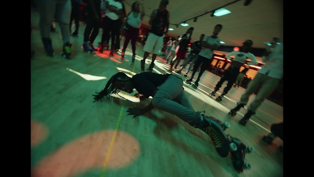 Video Reference: Trousers, Performing arts, Music, Entertainment, Knee, Leisure, Event, Flooring, Choreography, Recreation