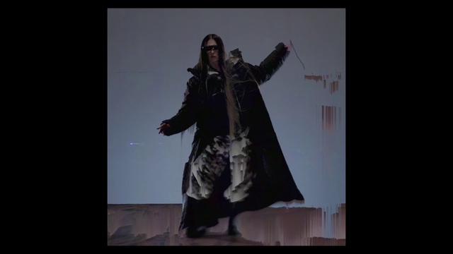 Video Reference: Flash photography, Gesture, Fashion design, Event, Performing arts, Entertainment, Art, Darkness, Magenta, Visual arts