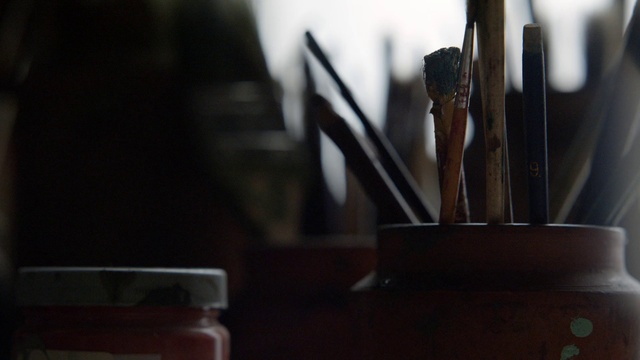 Video Reference: Wood, Window, Drinkware, Automotive design, Eyewear, Tints and shades, Hardwood, Art, Tableware, Flooring